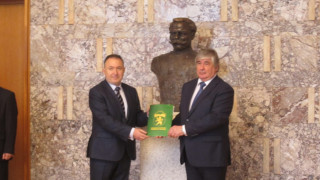 Карлово дари бюст на ген. Столетов