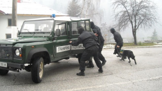 Държавата търси 490 граничари