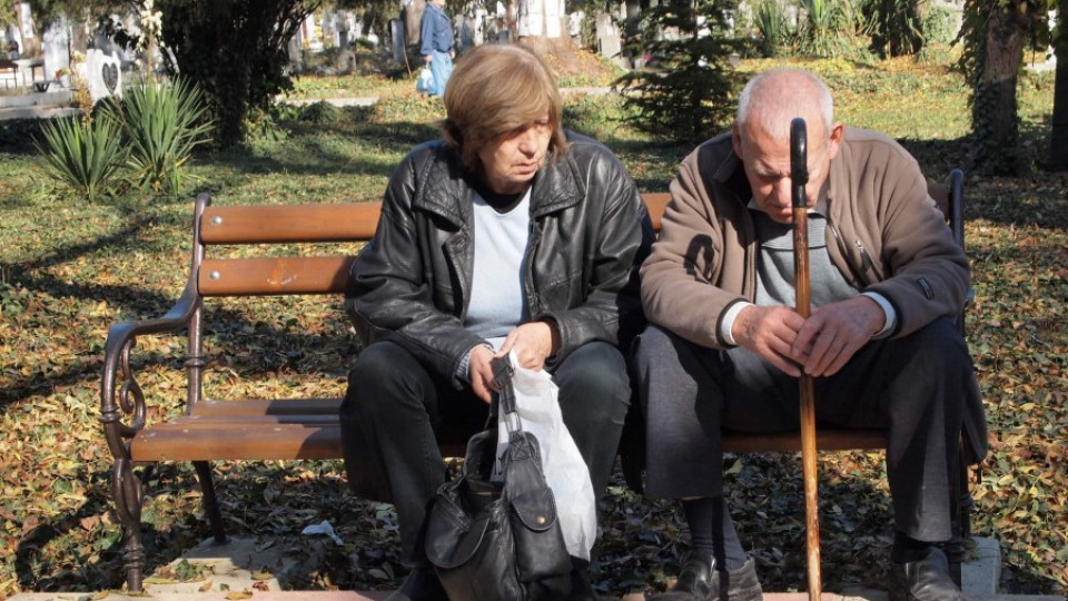 Стопили сме се с още 52 000, продължаваме да застаряваме | StandartNews.com
