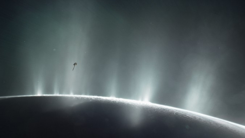 Откриха условия за живот на спътник на Сатурн | StandartNews.com