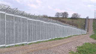 Удължават с 1800 м оградата с Турция