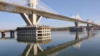 Великден задръсти Дунав мост 2 с тирове