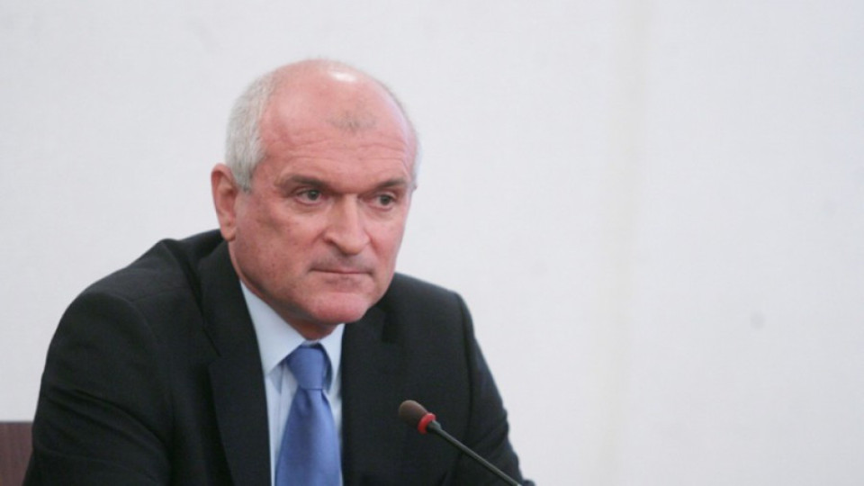 Кой е новият министър в кабинета "Главчев"? (СНИМКА) | StandartNews.com