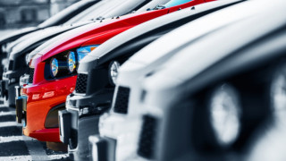 Продажбите на нови коли скочиха с 35%