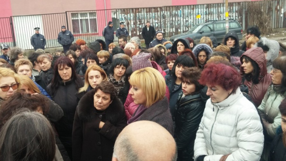 Манолова и КНСБ внасят законодателни промени утре | StandartNews.com