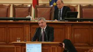 Сименов: Всичката му работа на Слави е некадърна