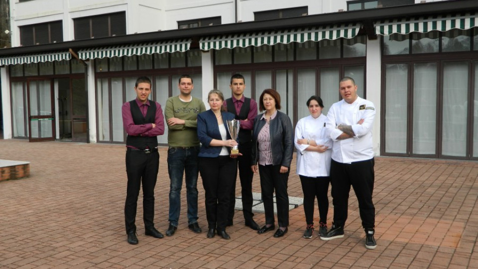 Софийски ученици спечелиха отличие на кулинарен конкурс в Италия | StandartNews.com