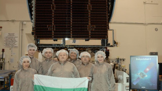 SpaceX изстрелва първия БГ комуникационен сателит
