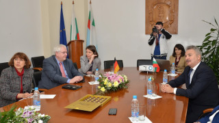 Посланикът на Германия ни похвали за обучението по немски език