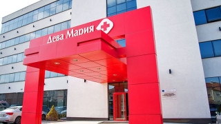 Лекари спасиха бебе с тегло 700 грама