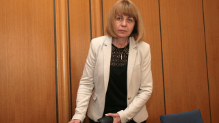 Фандъкова иска пари за училищните библиотеки