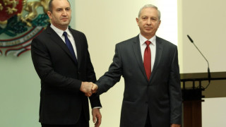 Радев похвалил Герджиков на сбогуване