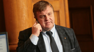 Каракачанов: Във властта трябва да влизат компетентни хора