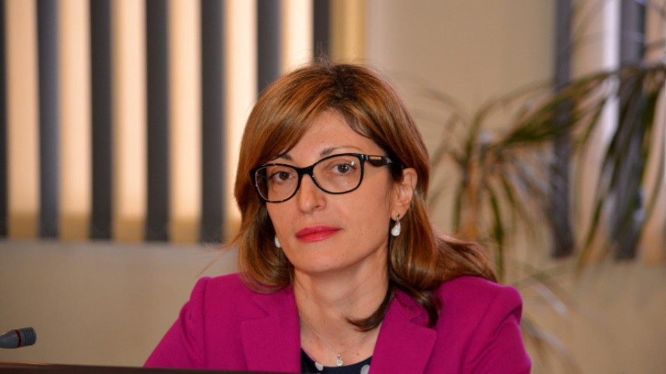 Захариева: Съдебната реформа не е приключила | StandartNews.com