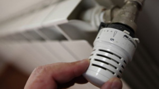 Плачат на КЕВР за студени радиатори