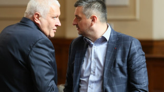 На пленума на БСП: Кирил Добрев напуска парламента