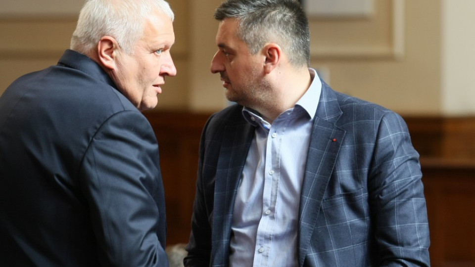 На пленума на БСП: Кирил Добрев напуска парламента | StandartNews.com