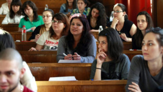 Следят преписвачите на матурите с 4000 камери