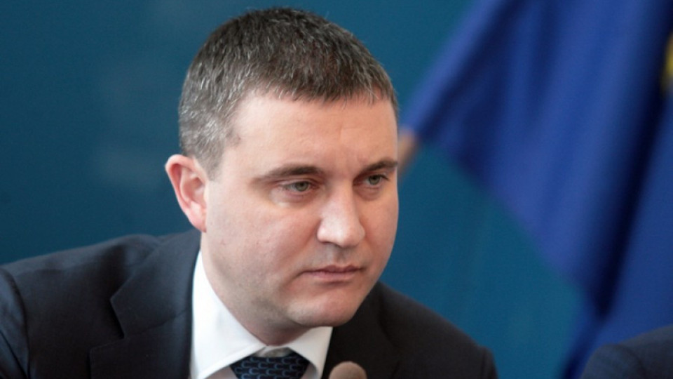 Горанов: Трябва да има минимална работна заплата | StandartNews.com