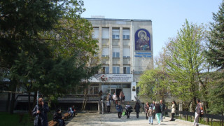 Оперираха 3-ия пострадал в кв. "Витоша"