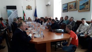 ОТ ДИСКУСИЯТА НА "СТАНДАРТ":  Обучават хотелиери да ловят бандити