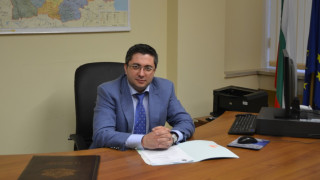 Теч в блок ядоса министър