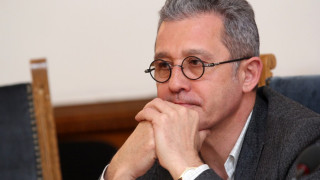 Цонев за нацистките поздрави: Важно е какво послание се отправя