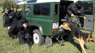 Оборудват граничните полицаи с камери
