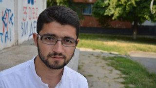 Между силикона и  преподаването на религия