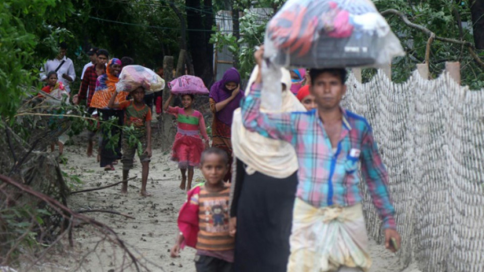 Петима убити от циклона в Бангладеш | StandartNews.com