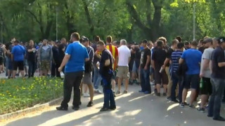 Фенове на "Левски" блокираха "Ботевградско шосе"