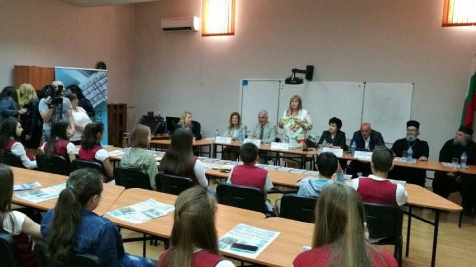 МИСИЯТА НА "СТАНДАРТ В ПЕРНИК: Учениците ще събират легенди за Левски | StandartNews.com