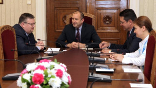 Президентът и Цацаров обсъдиха връзките между институциите