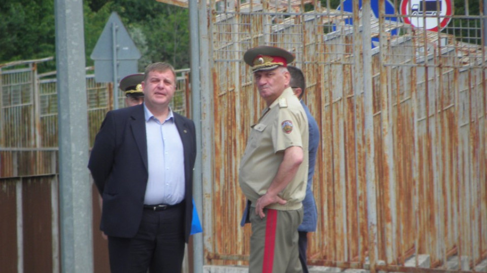 Каракачанов разпореди разследване на инцидента | StandartNews.com