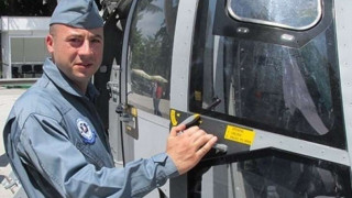 Изпращат загиналия майор с военен церемониал