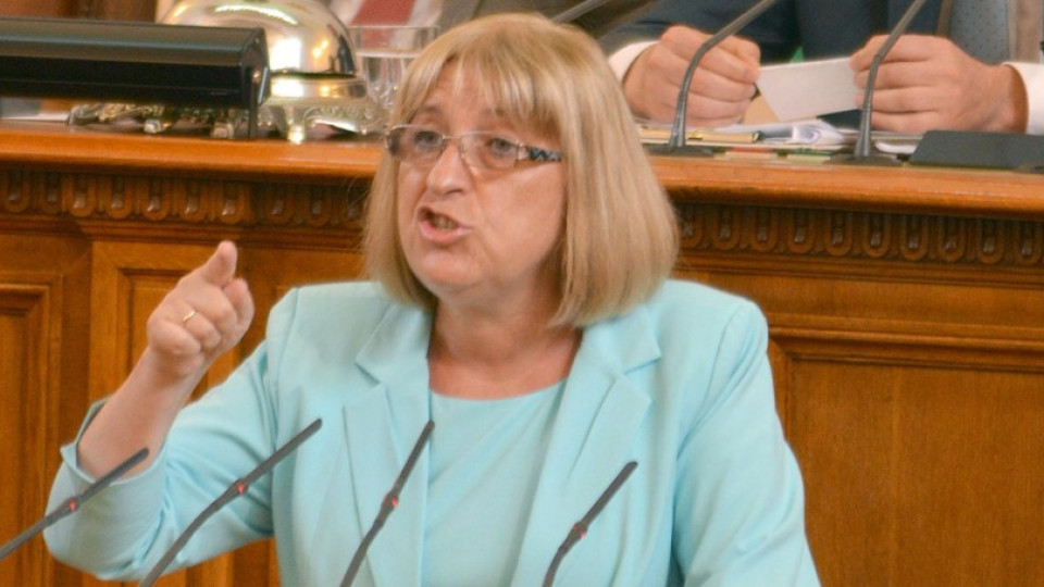Цачева: Борисов е прав за КСНС | StandartNews.com