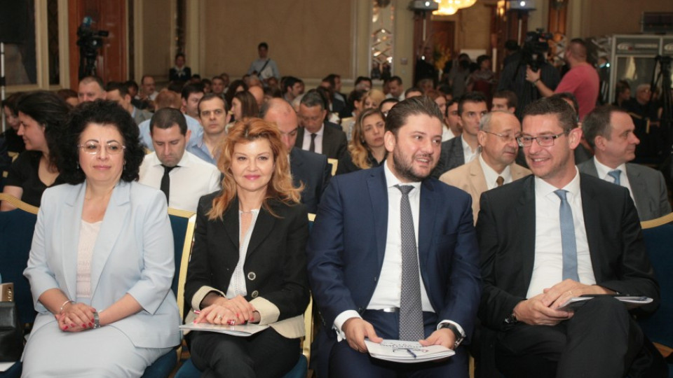Дигиталната банка няма да изяде реалната | StandartNews.com