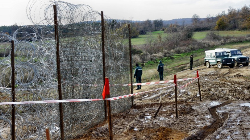 Симеонов води журналисти и депутати на границата | StandartNews.com