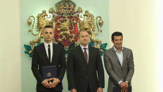 Почетен знак на президента за Фиго и Бербатов