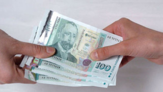 От 1 август плащаме в брой до 5000 лева