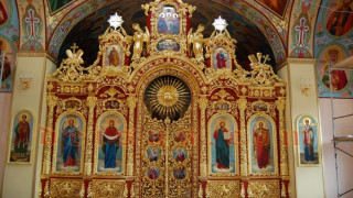 Църквата почита трима братя