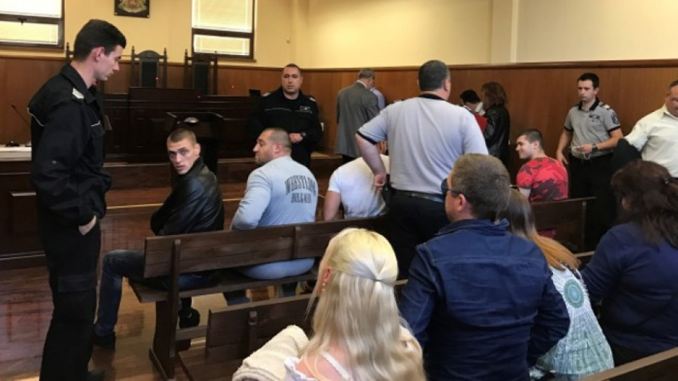 Оставиха в ареста наркобандата от Бургас | StandartNews.com