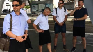 Шофьори по поли станаха хит във Франция