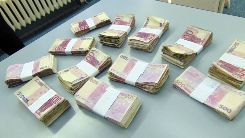 Пласирали в Петричко фалшиви евра от Италия | StandartNews.com