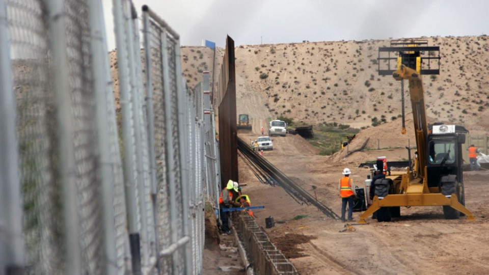 Тръмп с уникална идея за стената с Мексико | StandartNews.com