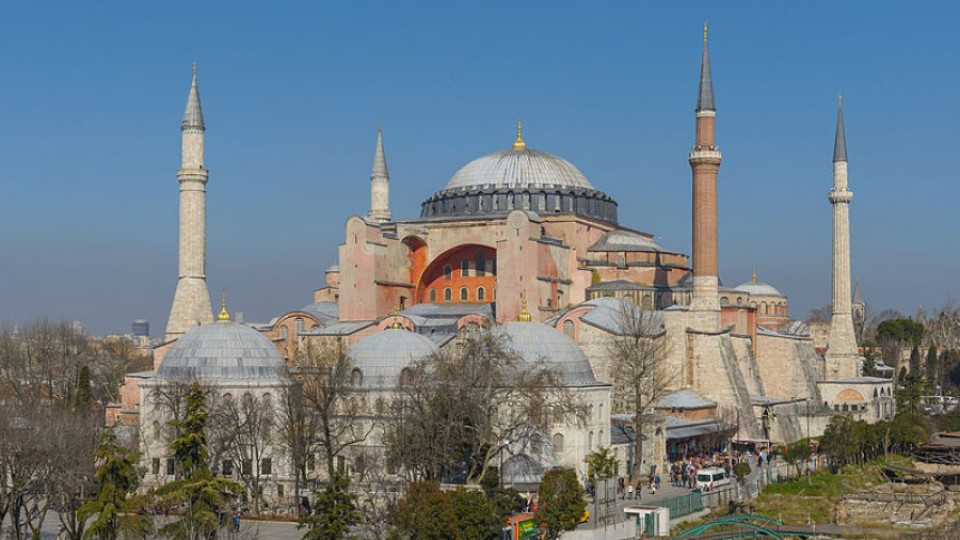 Гърция и ЮНЕСКО скочиха на Турция за Света София | StandartNews.com