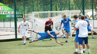 Димитър Пенев раздава награди на Фен Купа 2017