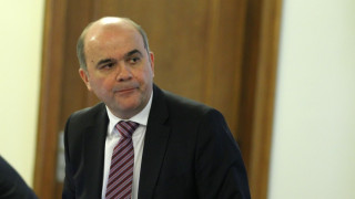Социалният министър иска вдигане на гарантирания минимален доход