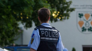 250 атакуваха районно в Германия
