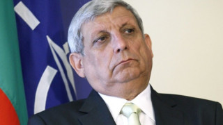 Аню Ангелов: Защо вдигнахме парите, а гледаме стари оферти за самолети?